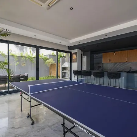 Апартаменти Sa Apartments! 1bd Flat 450m To Cleopatra